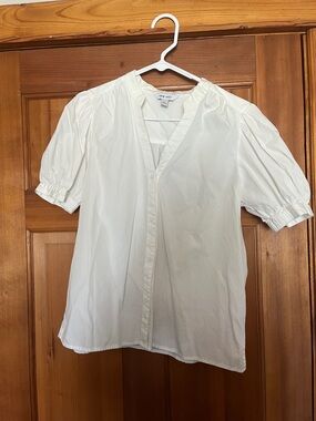 Nine West White V-Neck Button-Down Puff Sleeve Top